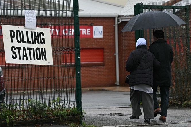 Four charged with computer misuse in Labour candidate selection scandal