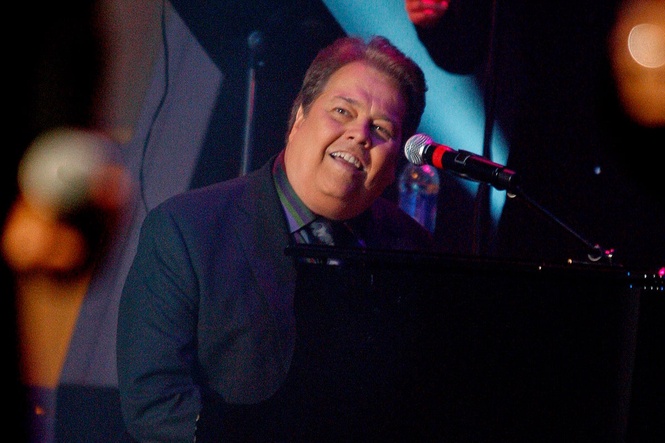 Alan Osmond, the eldest member of the Osmonds, has died at 76