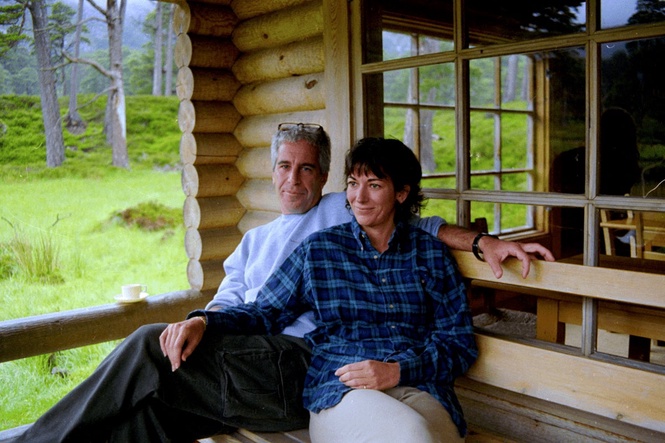 Ghislaine Maxwell’s wealthy ex-boyfriend gave her $7.2M after breakup, he tells Congress. She wanted ‘more’