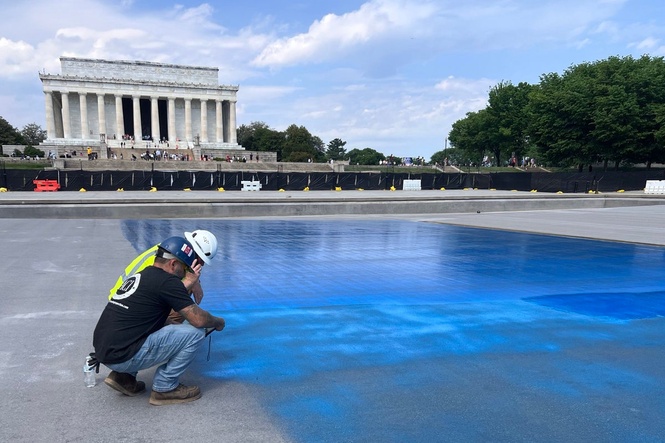 Trump touts progress on his multi-million dollar revamp of reflecting pool at Lincoln Memorial