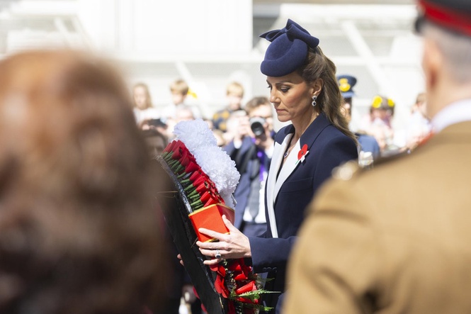 Kate and William honour Commonwealth soldiers in signed note