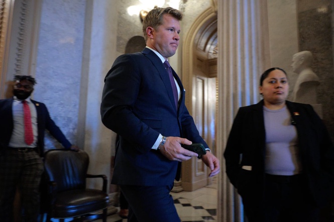 MAGA lawmaker introducing legislation to pave way for Trump’s ballroom