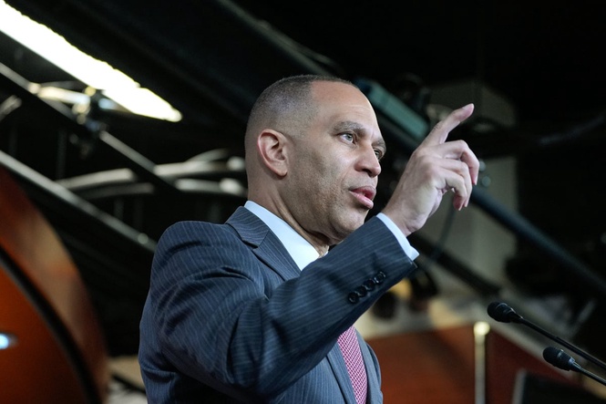 Trump impeachment not a top priority if Dems win back House, Jeffries says