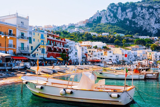 Street traders hit by major clampdown on Italian holiday island