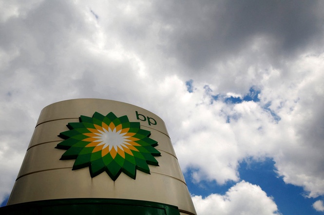 BP profits more than double as oil trading booms on soaring crude prices amid Iran war