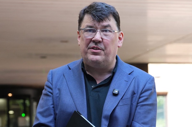 Graham Linehan hits out at police after having conviction for damaging trans activist’s phone overturned