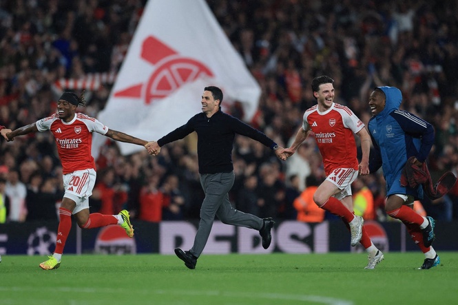 Ian Wright tells Arsenal fans to ignore ‘celebration police’ after Wayne Rooney criticism