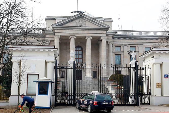 Poland warns Russia is moving from low-cost recruits to professional sabotage cells
