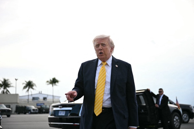 Trump slams CNN as pays tribute to Ted Turner