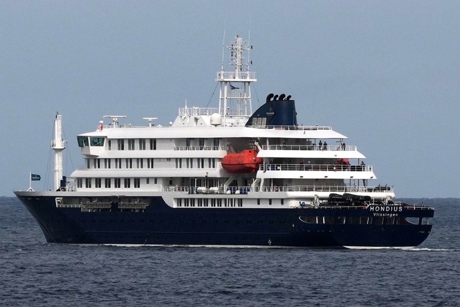 Two passengers of hantavirus cruise ship self-isolating in UK