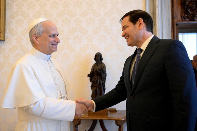 Marco Rubio’s gift to Pope Leo sparks awkward moment