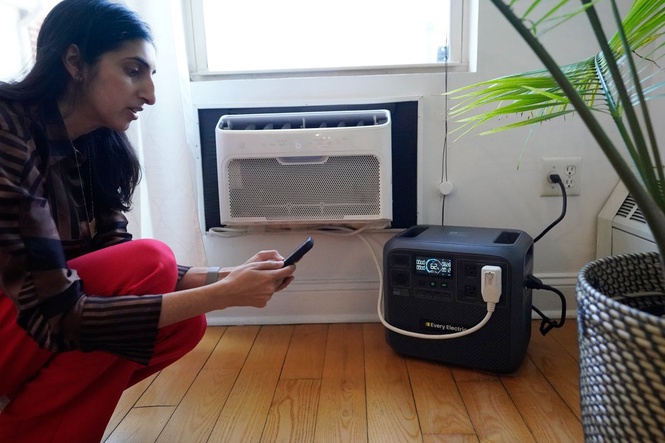 Plug-in batteries power NYC air conditioning to prevent blackouts and cut costs