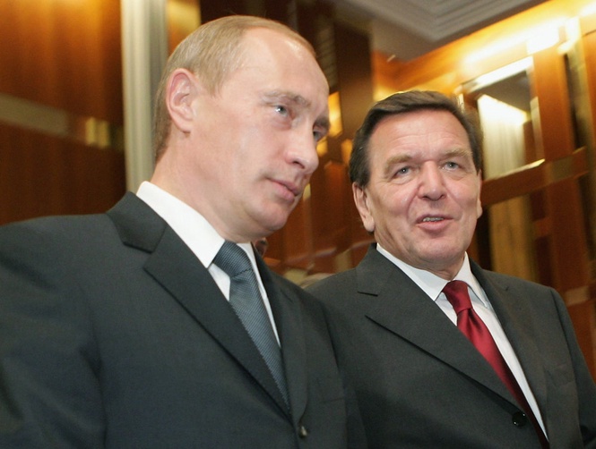 The ex-German chancellor and Putin’s ‘buddy’ who Russia want to mediate Ukraine peace talks