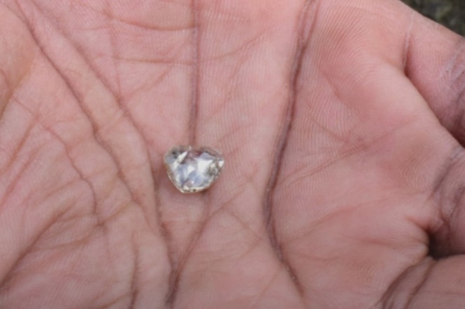 Heartbroken woman grieving deaths of son and father finds 3 carat diamond during visit to state park: ‘I really needed this’