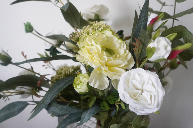 8 best artificial flowers that look like the real deal