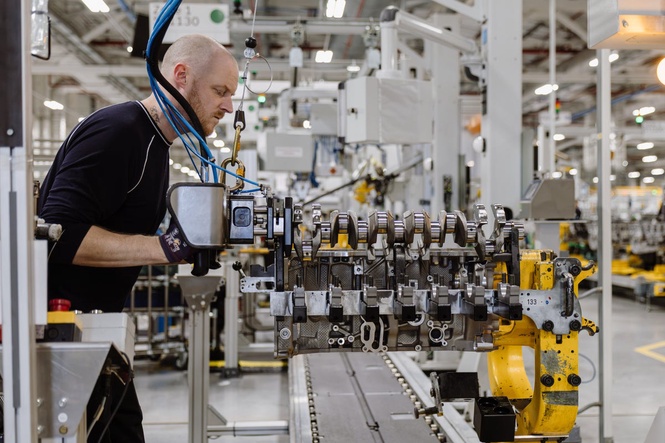 Jaguar Land Rover sales continue recovery after cyber attack