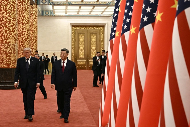 Trump demands a ballroom like China in Truth Social tirade from Air Force One after lavish reception in Beijing