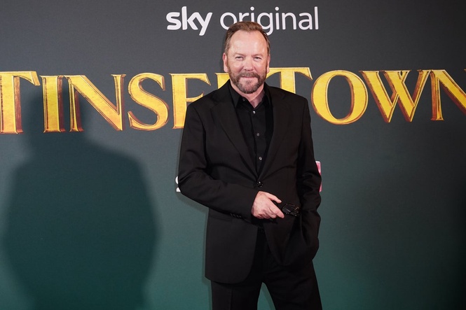Kiefer Sutherland: I know the stigma of an actor doing music – I was very self-conscious