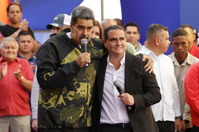 Maduro ally is charged in Venezuela bribery case after deportation to US