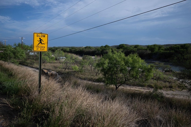 Homeland Security to lead investigation into deaths of six migrants in Texas train car