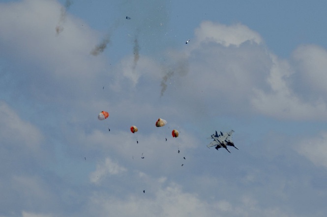 Bulletin AM briefing: Military jets collide during US air show and earthquake hits China