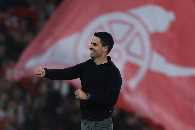 Arsenal win Premier League to end 22-year title drought after Man City stumble at Bournemouth