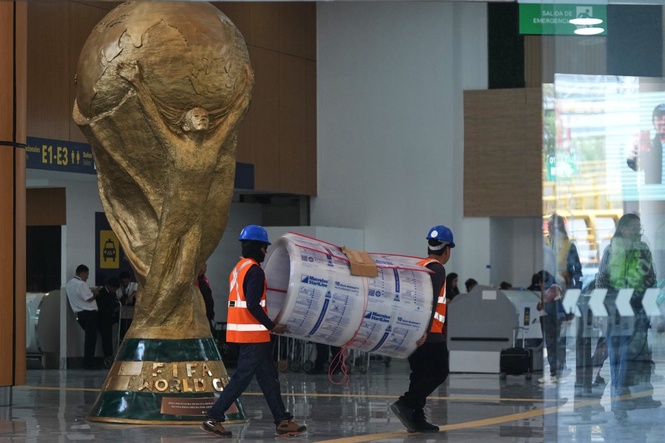 Mexico City airport races to finish $500M renovation as the 2026 World Cup nears