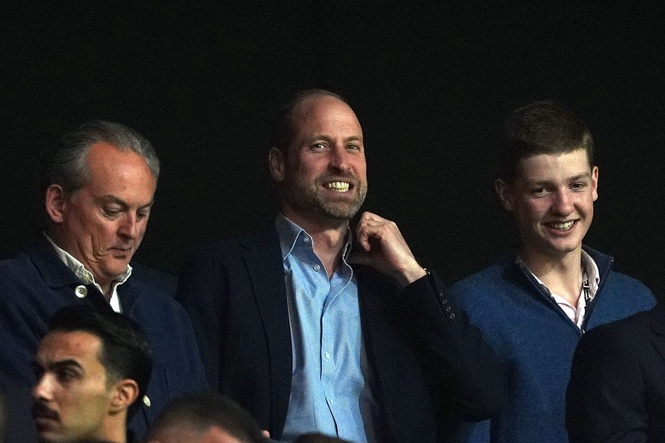 William meets hosts of Aston Villa fan podcast after club’s Europa League win