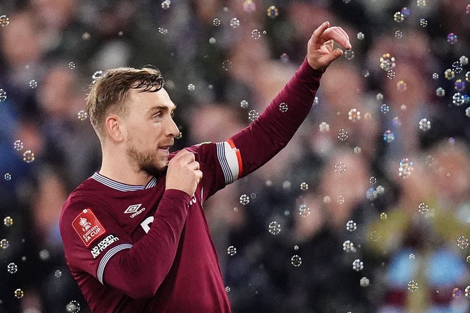 Jarrod Bowen commits future to West Ham despite Premier League relegation