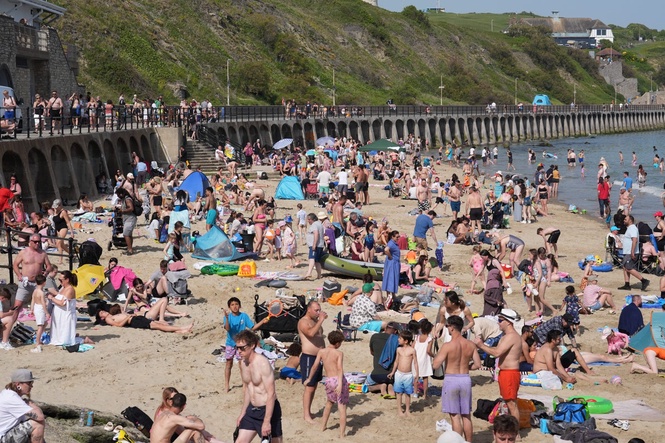 May heat records could be broken by nearly 3C the day after hottest in 79 years