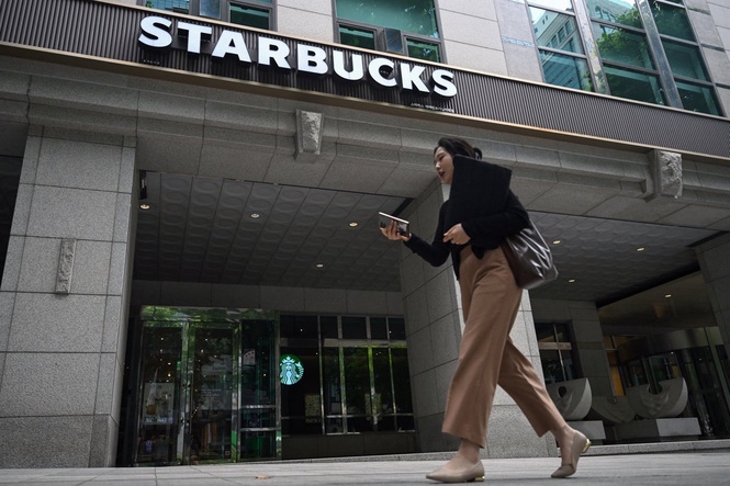 Starbucks Korea to shut stores early for training after marketing controversy