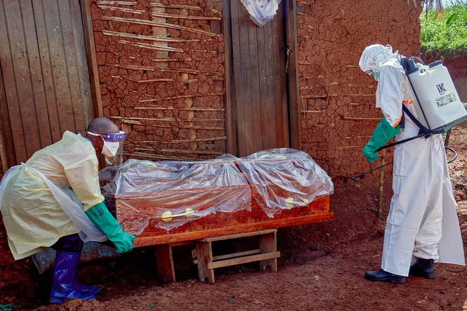 Trump administration reportedly plans to send Americans exposed to Ebola to Kenya