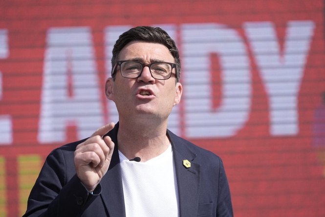 Burnham as prime minister would be beaten by Farage at general election, poll shows