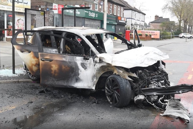 Driver and passenger jailed following fatal 100mph crash after inhaling nitrous oxide