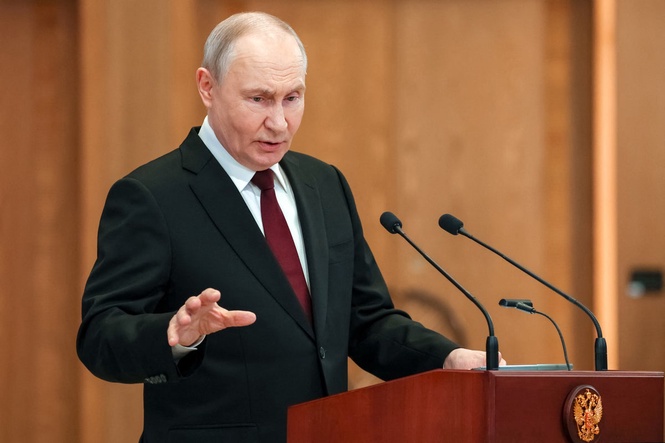 Vladimir Putin warned by his own officials that mounting cost of Ukraine war is ‘unsustainable’