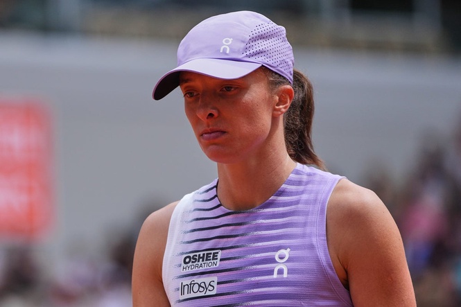 Marta Kostyuk stuns Iga Swiatek with French Open victory