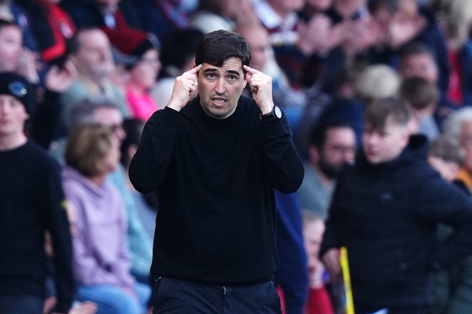 Liverpool ramp up pursuit of Andoni Iraola as talks begin