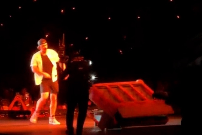 Morgan Wallen branded ‘petulant baby’ after flipping piano onstage in apparent tantrum