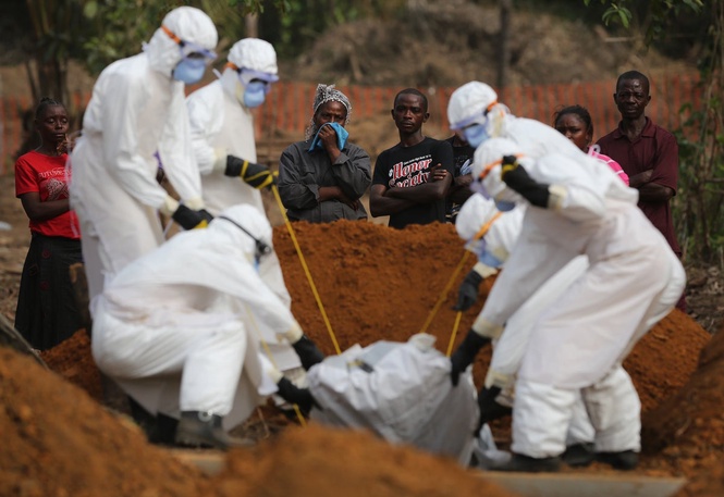 75% of Americans want Trump to reverse US aid cuts over Ebola outbreak, poll finds