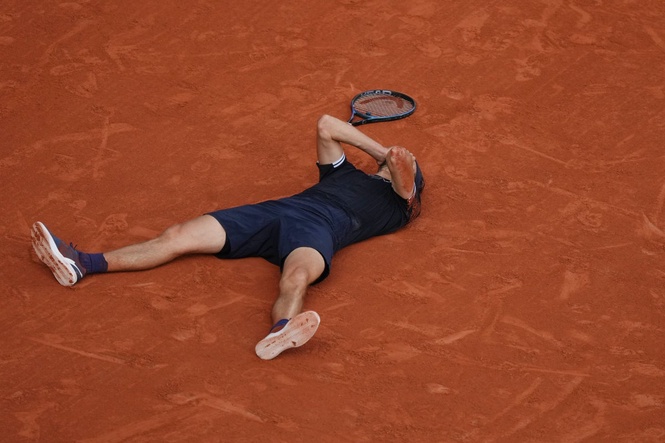 Alexander Zverev ends long wait for grand slam title with French Open triumph
