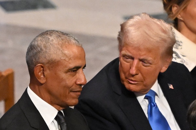 Trump takes aim at Chicago leaders after deadly weekend leaves city shaken