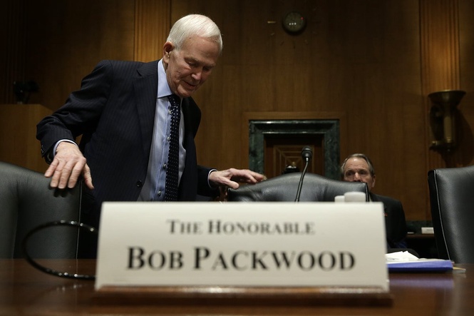 Former Republican Senator who resigned after sexual harassment scandal dies at 93