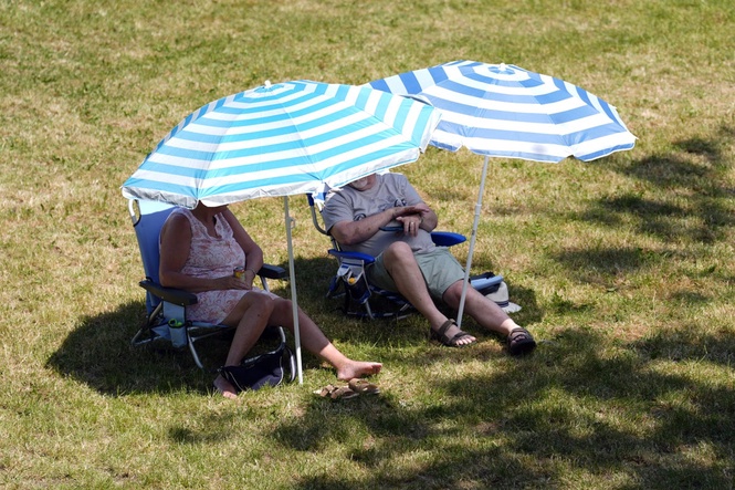 Climbing temperatures at the weekend could hit 30C threshold again – Met Office