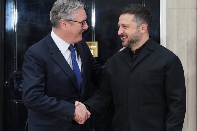 Starmer unveils fresh sanctions on Russian shadow fleet vessels and support for Ukrainian energy