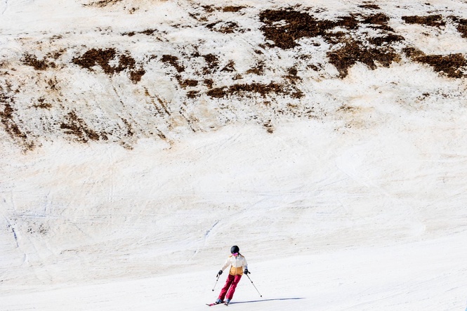 Ski resorts in Rocky Mountains saw worst season in four decades due to lack of snow