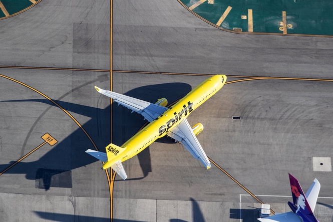 Airlines face extra $100bn jet fuel bill as flights cancelled worldwide