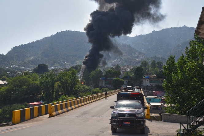 Pakistan army helicopter crashes in Kashmir due to technical fault, killing all on board