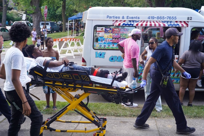 Police zero in on 2 suspects after a mass shooting at a festival in Toledo, Ohio