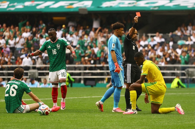 Mexico-South Africa set red card record in World Cup opener