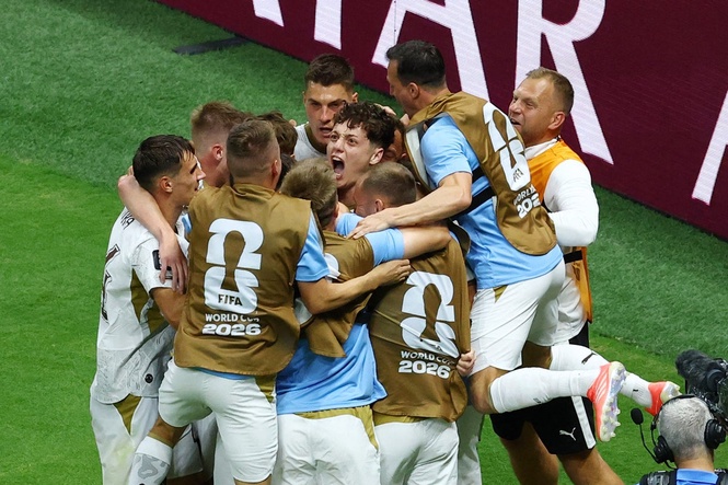 What do South Africa, South Korea and Czech Republic need to qualify for the World Cup knockouts from Group A?